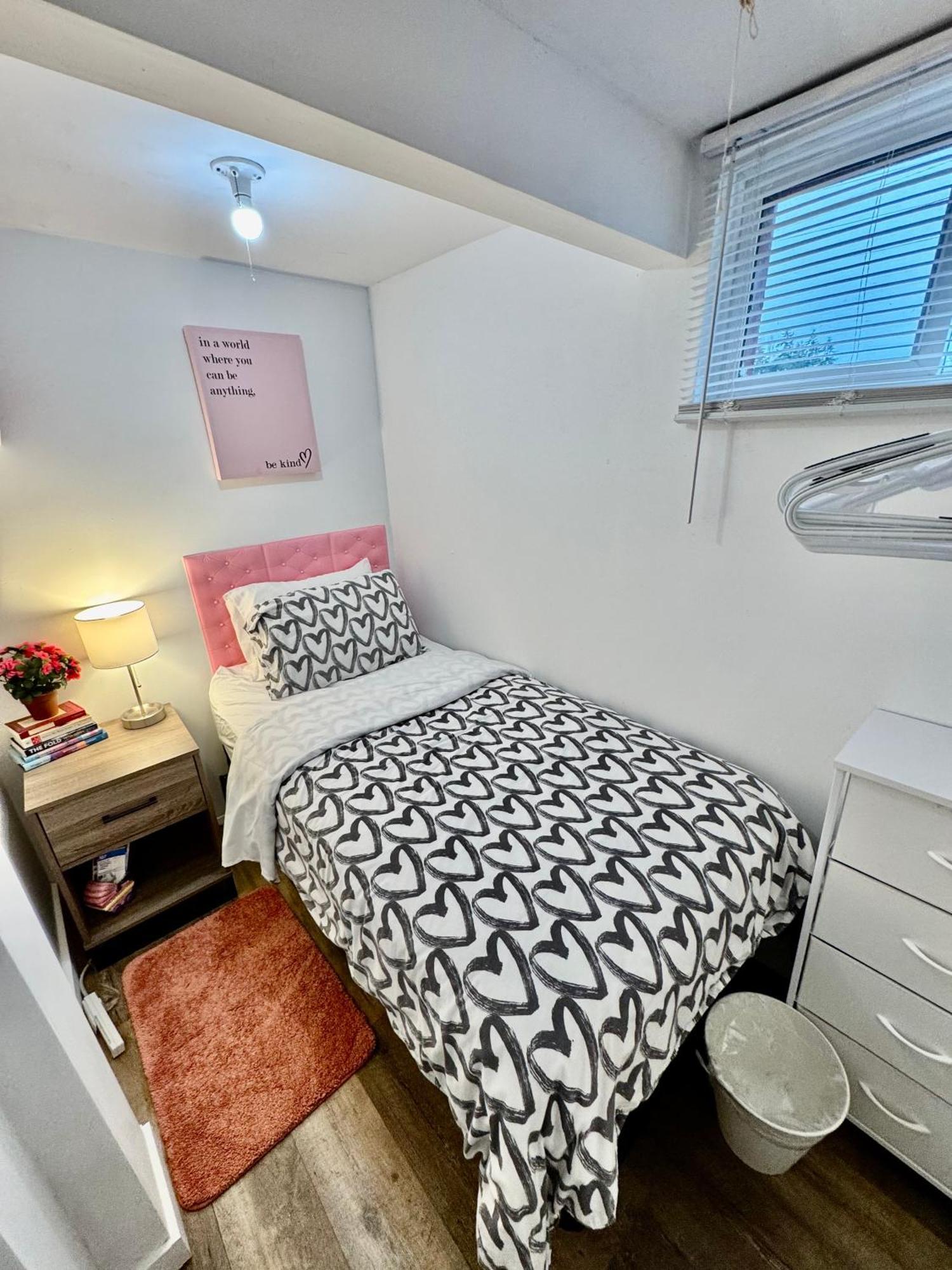 Tiny Private Room On The 1St Floor With Shared Bathroom Near Seatac Airport And Downtown Seattle Luaran gambar